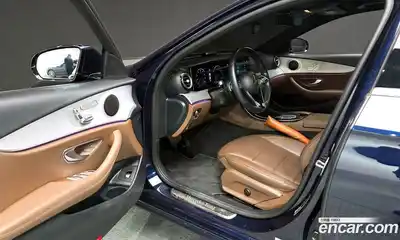 Mercedes-Benz E-Class 2021 2.0 Автомат в Москве № 764194, миниатюра 10