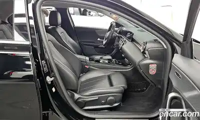 Mercedes-Benz A-Class 2020 2.0 Автомат в Москве № 764484, миниатюра 11