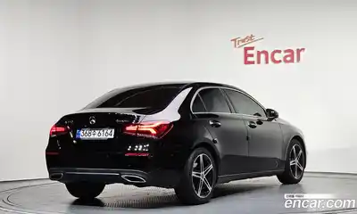 Mercedes-Benz A-Class 2020 2.0 Автомат в Москве № 764484, миниатюра 2