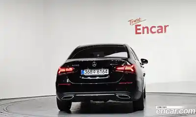 Mercedes-Benz A-Class 2020 2.0 Автомат в Москве № 764484, миниатюра 4
