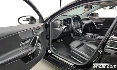 Mercedes-Benz A-Class 2020 2.0 Автомат в Москве № 764484, миниатюра 10