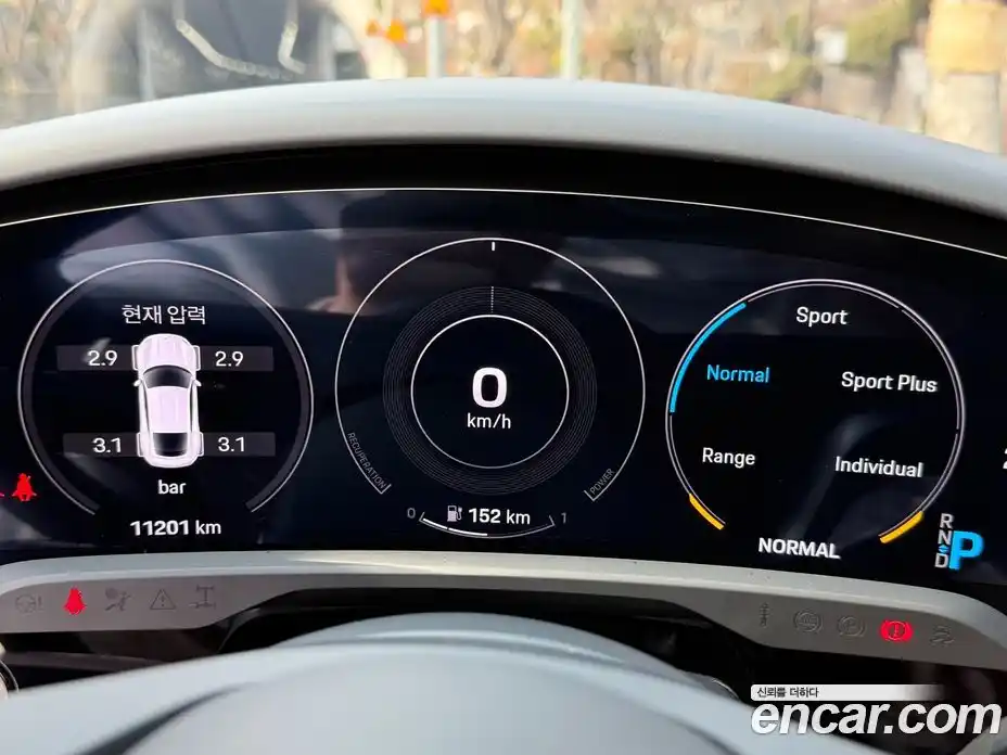 Porsche Taycan 2023 0.1 Автомат в Москве № 765487, фото 12