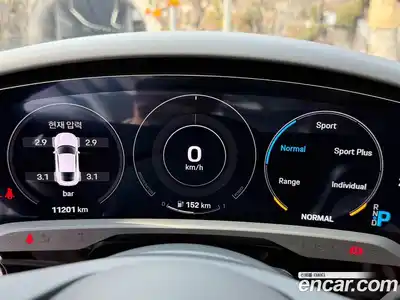 Porsche Taycan 2023 0.1 Автомат в Москве № 765487, миниатюра 12