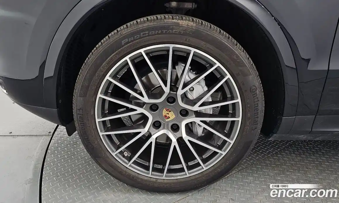 Porsche Cayenne 2021 3.0 Автомат в Москве № 765616, фото 4