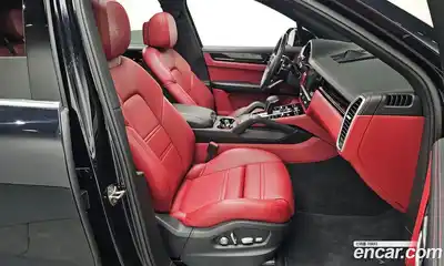 Porsche Cayenne 2021 3.0 Автомат в Москве № 765616, миниатюра 10