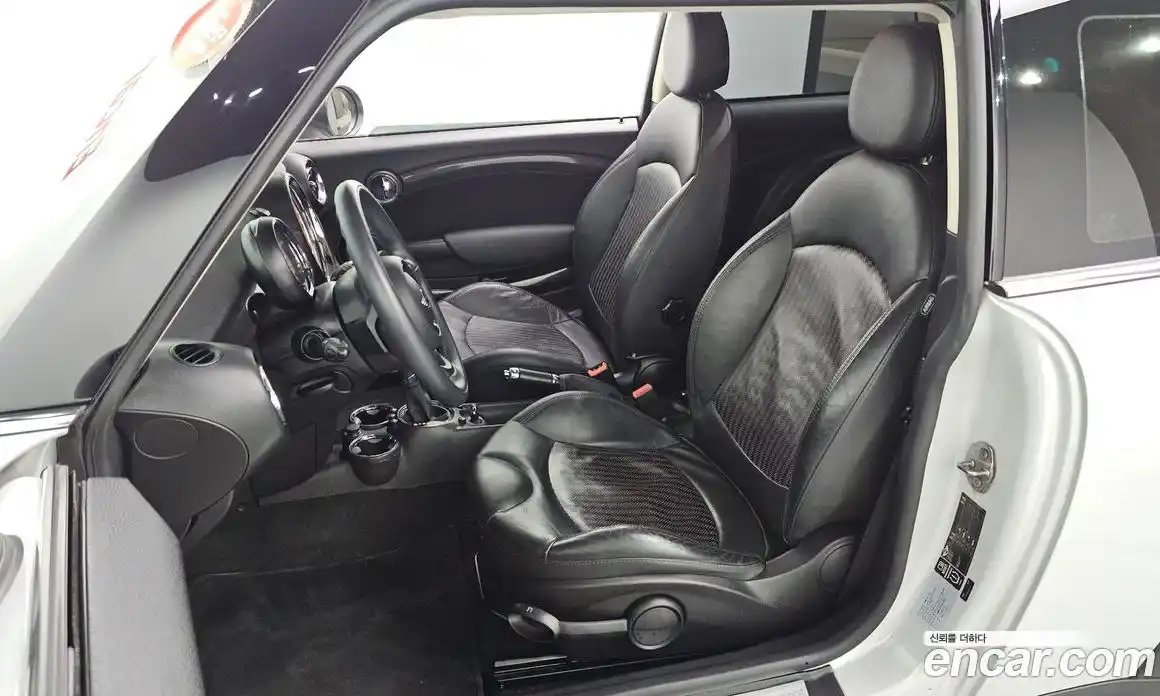 Mini Cooper 2013 1.6 Автомат в Москве № 766268, фото 10