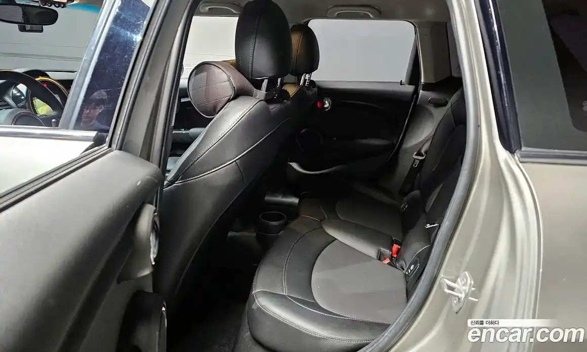 Mini Cooper 2017 1.5 Автомат в Москве № 766271, фото 12