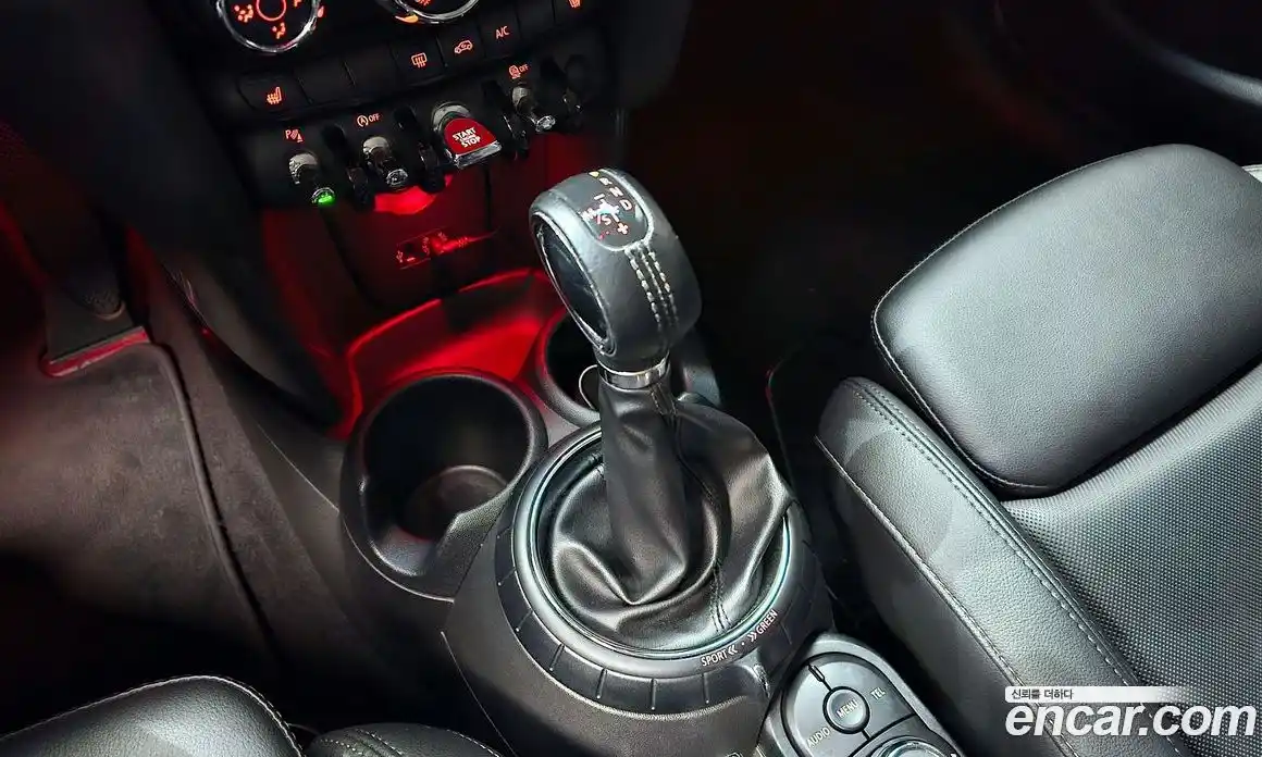 Mini Cooper 2017 1.5 Автомат в Москве № 766271, фото 9