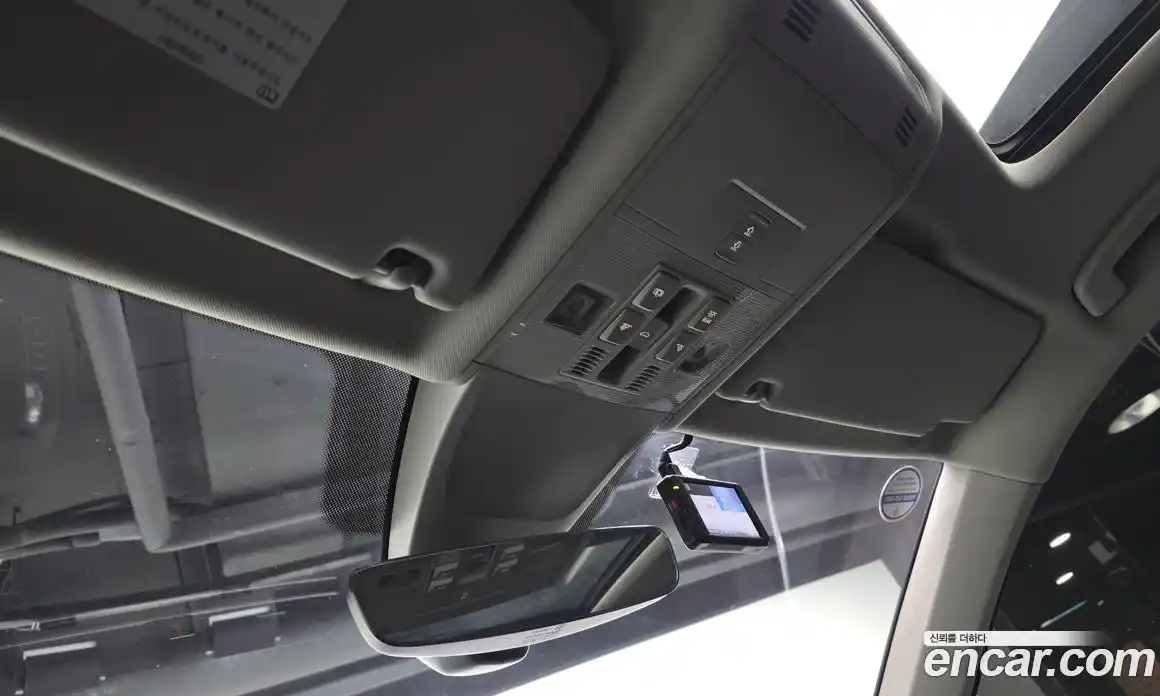 Volkswagen Tiguan 2018 2.0 Автомат в Москве № 767168, фото 19