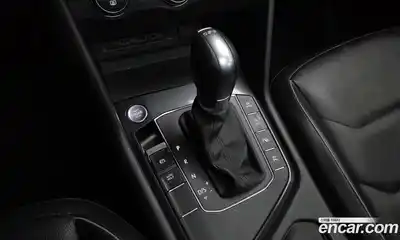 Volkswagen Tiguan 2018 2.0 Автомат в Москве № 767168, миниатюра 9