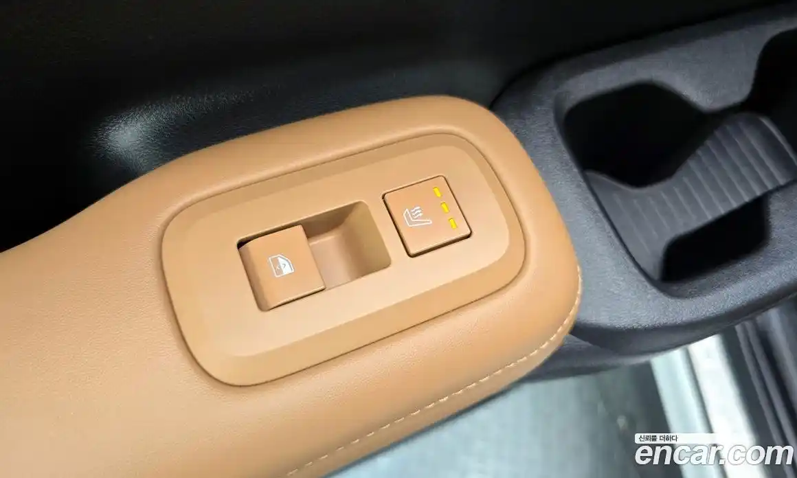 Hyundai Santa Fe 2023 1.6 Автомат в Москве № 108216, фото 17