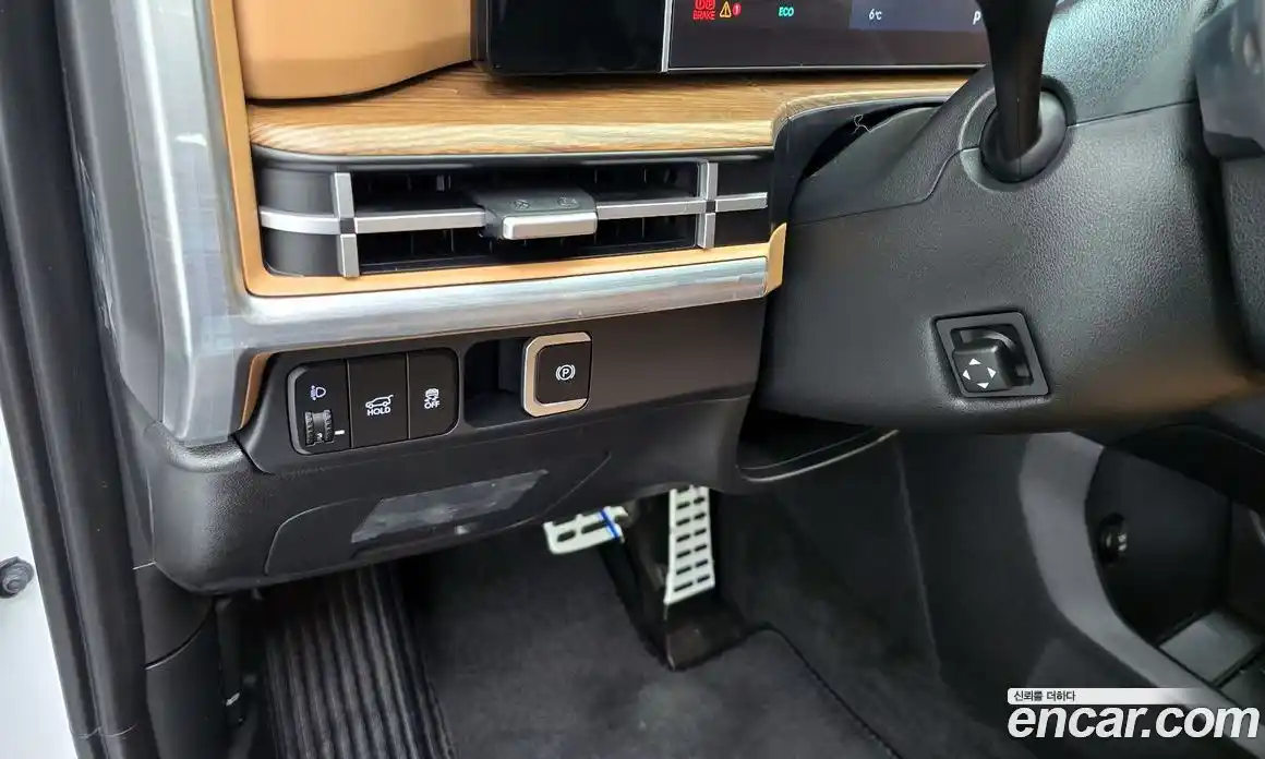 Hyundai Santa Fe 2023 1.6 Автомат в Москве № 108216, фото 18