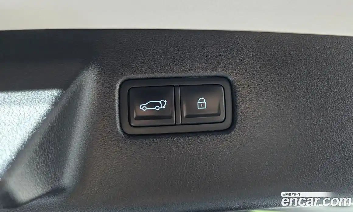 Hyundai Santa Fe 2023 1.6 Автомат в Москве № 108216, фото 20