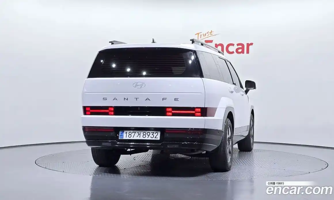 Hyundai Santa Fe 2023 1.6 Автомат в Москве № 108216, фото 4