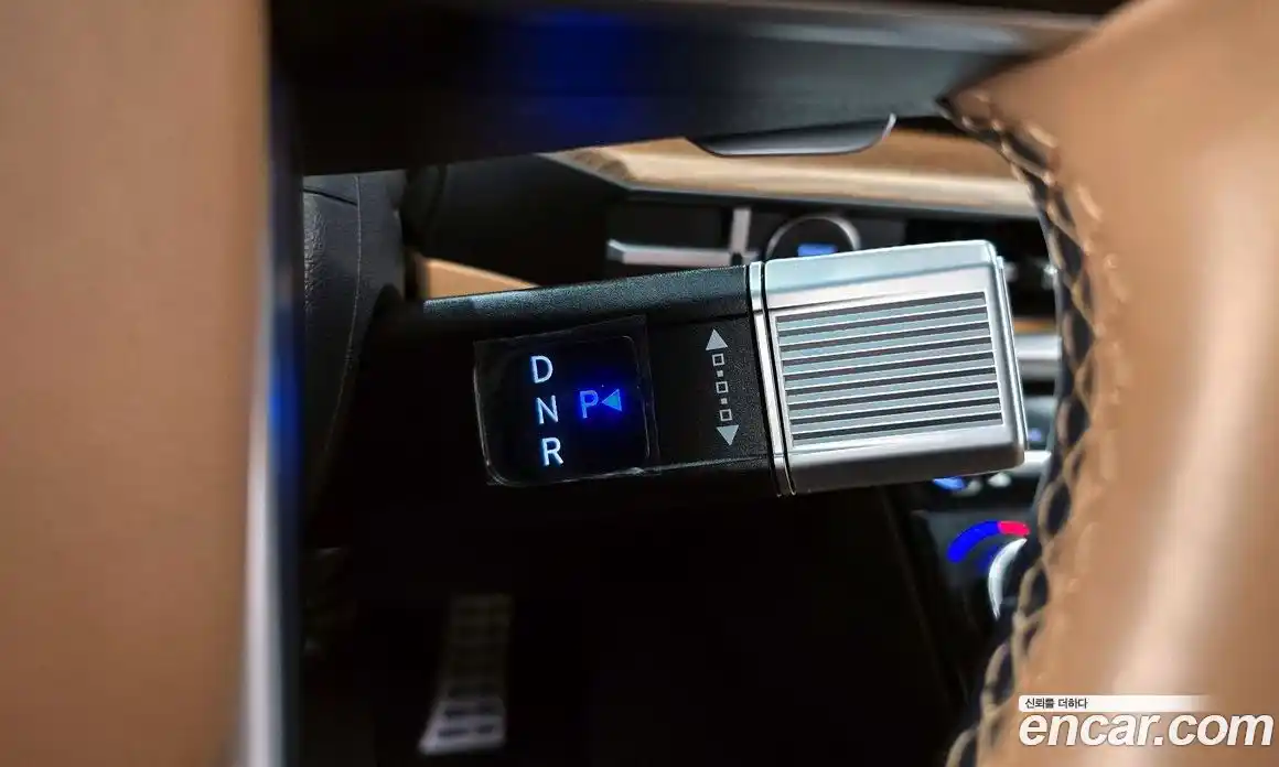 Hyundai Santa Fe 2023 1.6 Автомат в Москве № 108216, фото 9