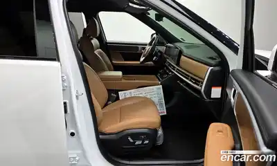 Hyundai Santa Fe 2023 1.6 Автомат в Москве № 108216, миниатюра 10