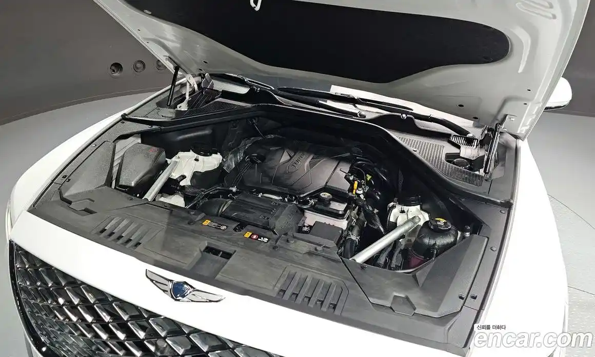 Genesis GV80 2023 2.5 Автомат в Москве № 117888, фото 6