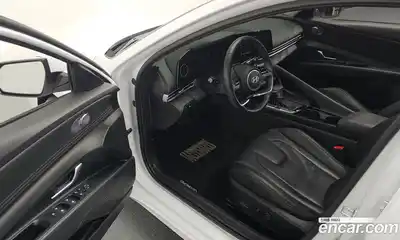 Hyundai Avante 2023 1.6 Автомат в Москве № 125734, миниатюра 11