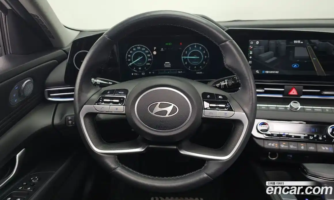 Hyundai Avante 2023 1.6 Автомат в Москве № 125734, фото 13