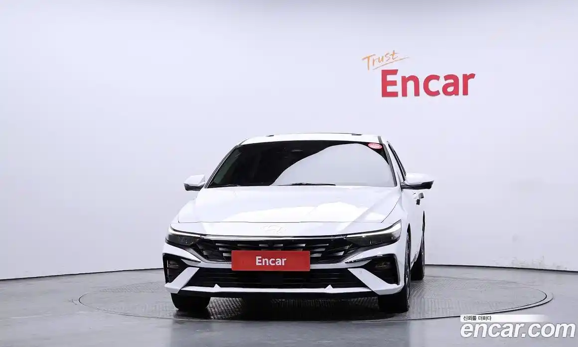 Hyundai Avante 2023 1.6 Автомат в Москве № 125734, фото 3