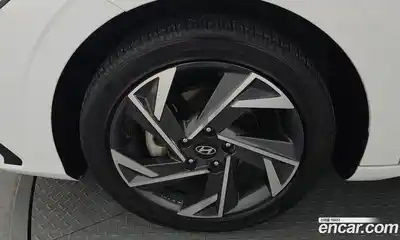 Hyundai Avante 2023 1.6 Автомат в Москве № 125734, миниатюра 5