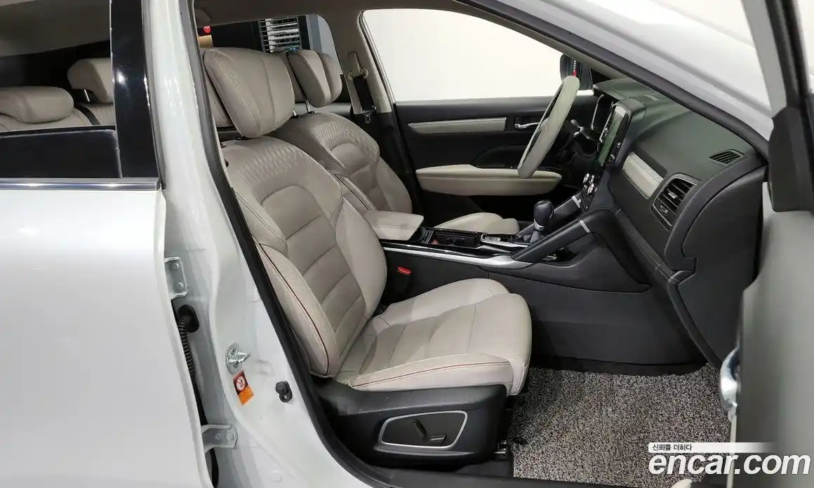 Renault QM6 2021 2.0 Автомат в Москве № 147952, фото 11