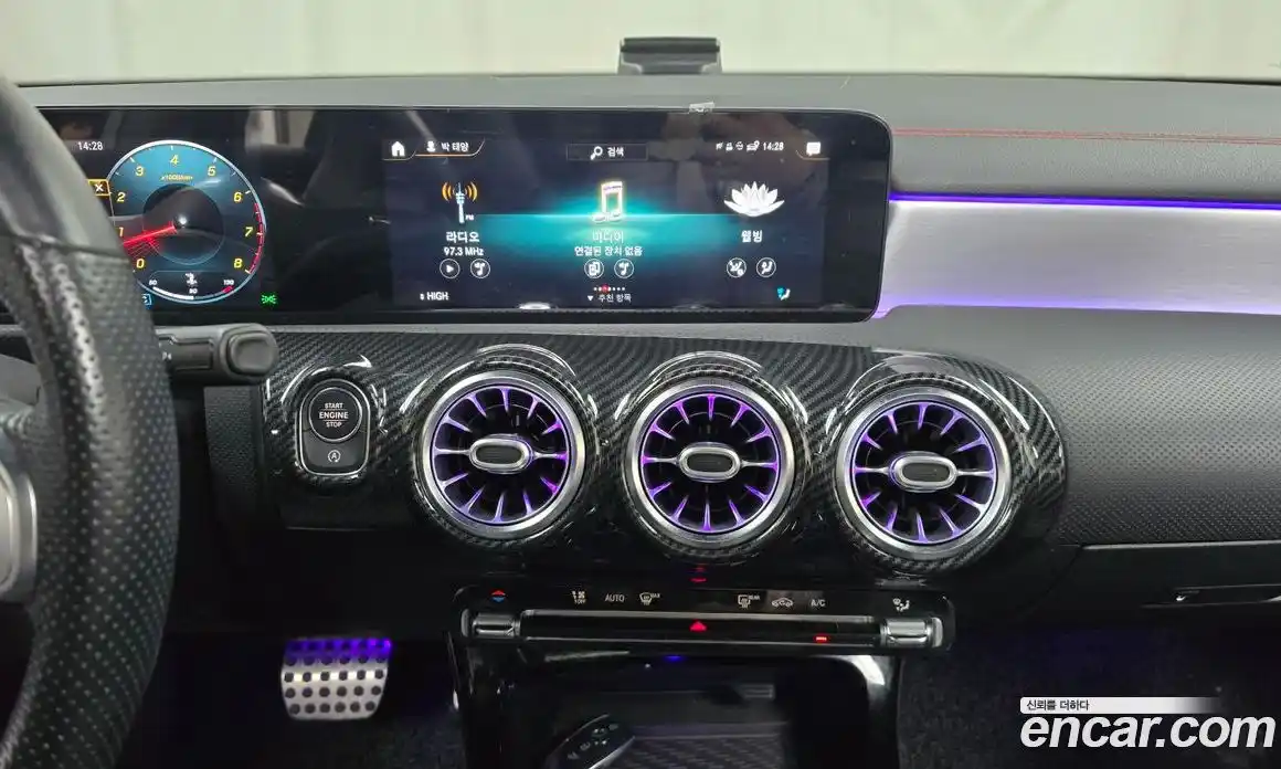 Mercedes-Benz CLA-Class 2021 2.0 Автомат в Москве № 161467, фото 14