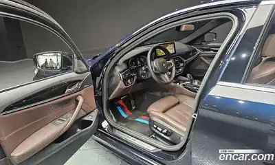 BMW 5-Series 2023 2.0 Автомат в Москве № 188997, миниатюра 11