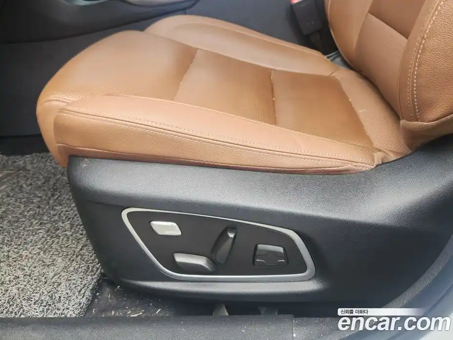 Renault QM6 2024 2.0 Автомат в Москве № 205835, фото 13