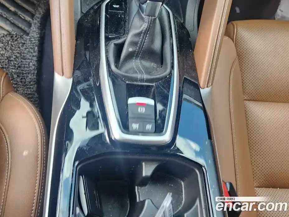 Renault QM6 2024 2.0 Автомат в Москве № 205835, фото 8