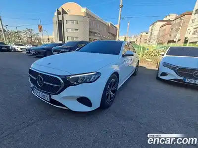 Mercedes-Benz E-Class 2024 2.0 Автомат в Москве № 206650, миниатюра 2
