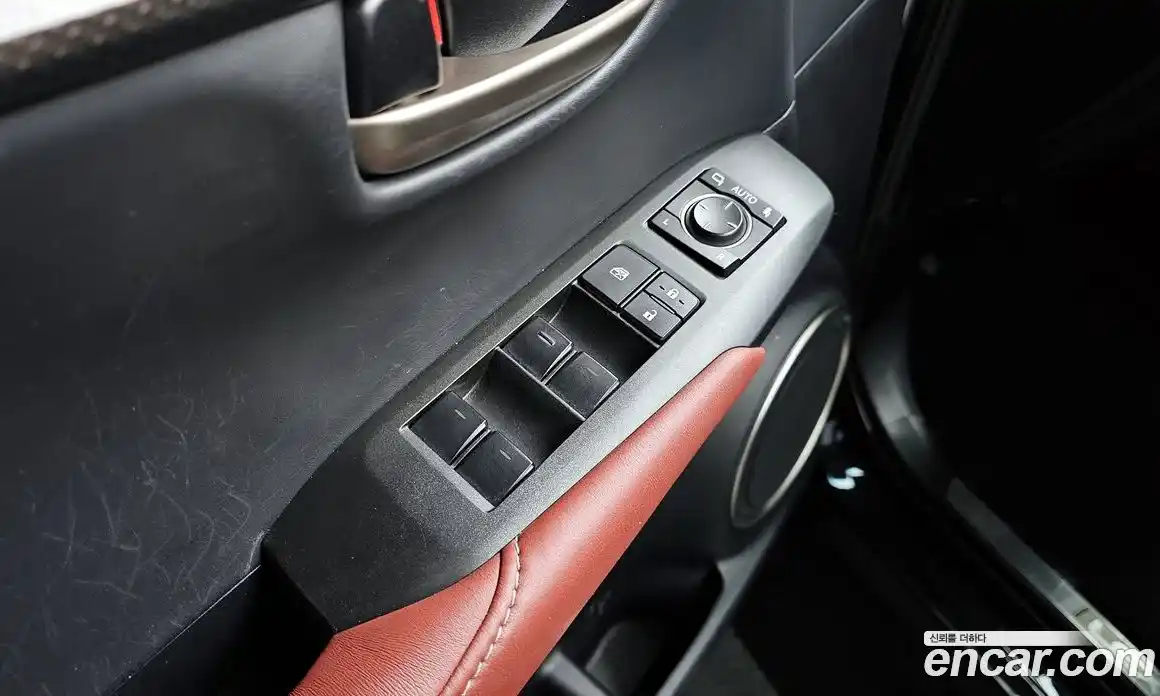 Lexus NX 2017 2.5 Автомат в Москве № 214615, фото 13