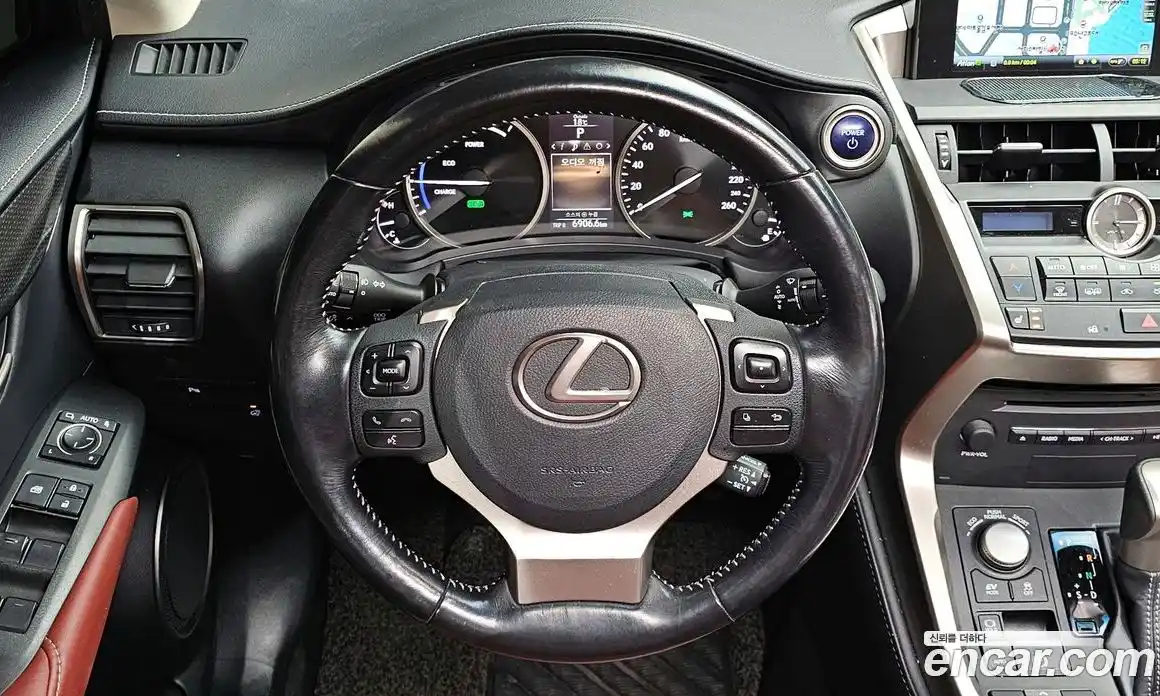 Lexus NX 2017 2.5 Автомат в Москве № 214615, фото 15