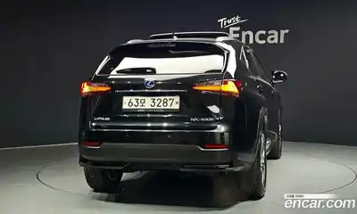 Lexus NX 2017 2.5 Автомат в Москве № 214615, миниатюра 4
