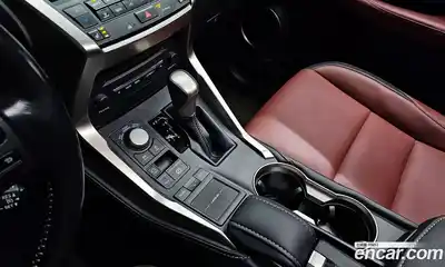 Lexus NX 2017 2.5 Автомат в Москве № 214615, миниатюра 9