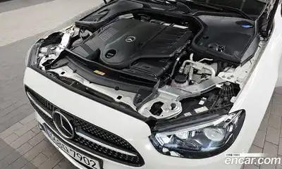 Mercedes-Benz E-Class 2022 3.0 Автомат в Москве № 221838, миниатюра 6