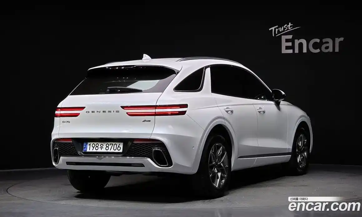 Genesis GV70 2023 2.5 Автомат в Москве № 27417, фото 2