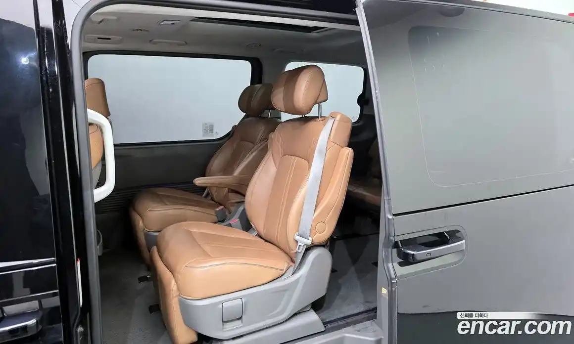 Hyundai Staria 2023 2.2 Автомат в Москве № 48701, фото 11