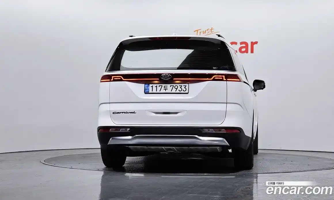 Kia Canival 2021 2.2 гидро в Москве № 53722, фото 4