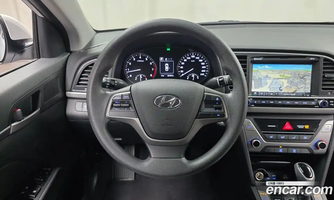 Hyundai Avante 2017 1.6 Автомат в Москве № 714295, фото 13