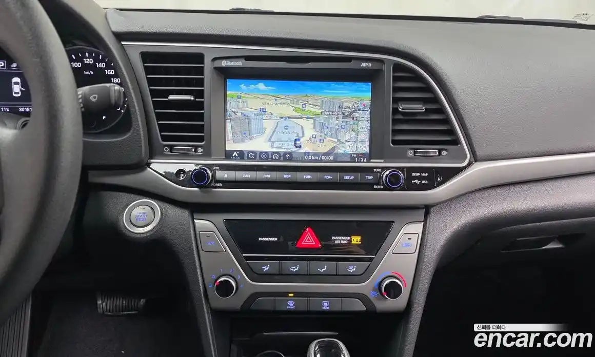 Hyundai Avante 2017 1.6 Автомат в Москве № 714295, фото 14