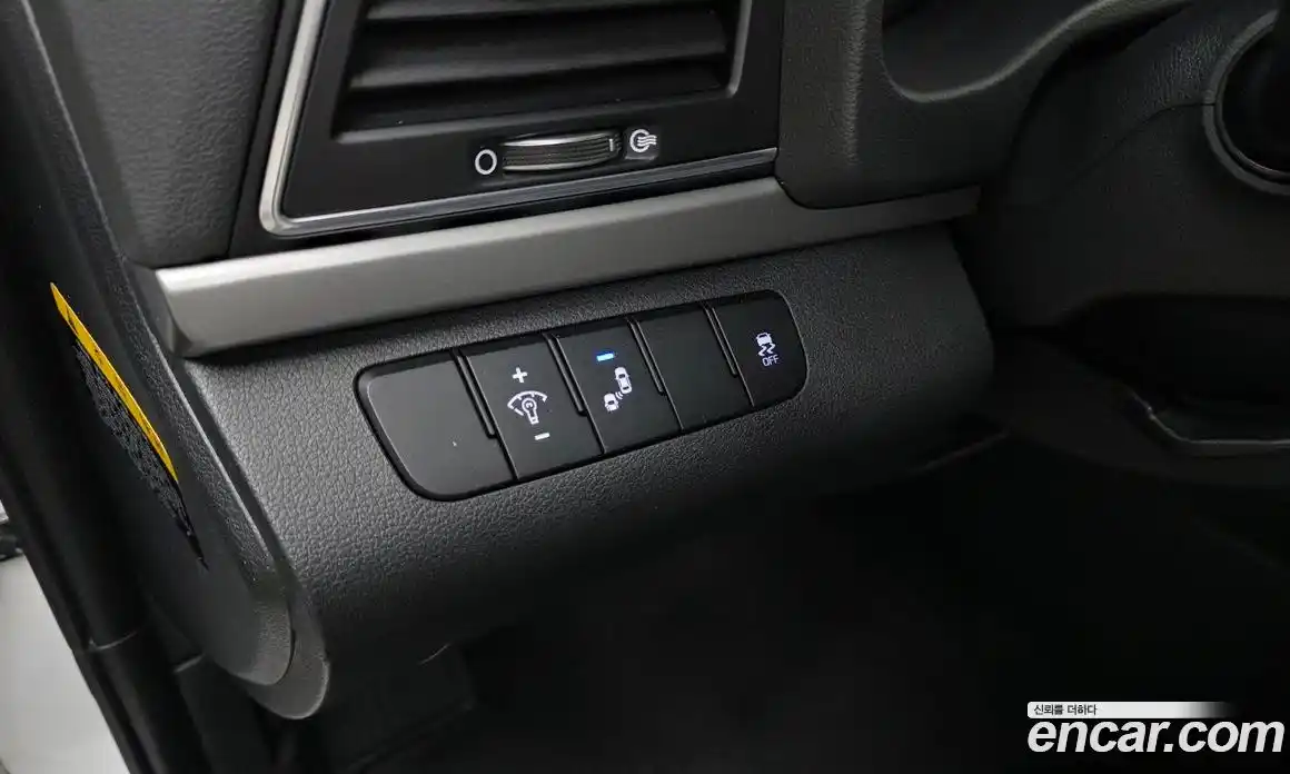 Hyundai Avante 2017 1.6 Автомат в Москве № 714295, фото 16