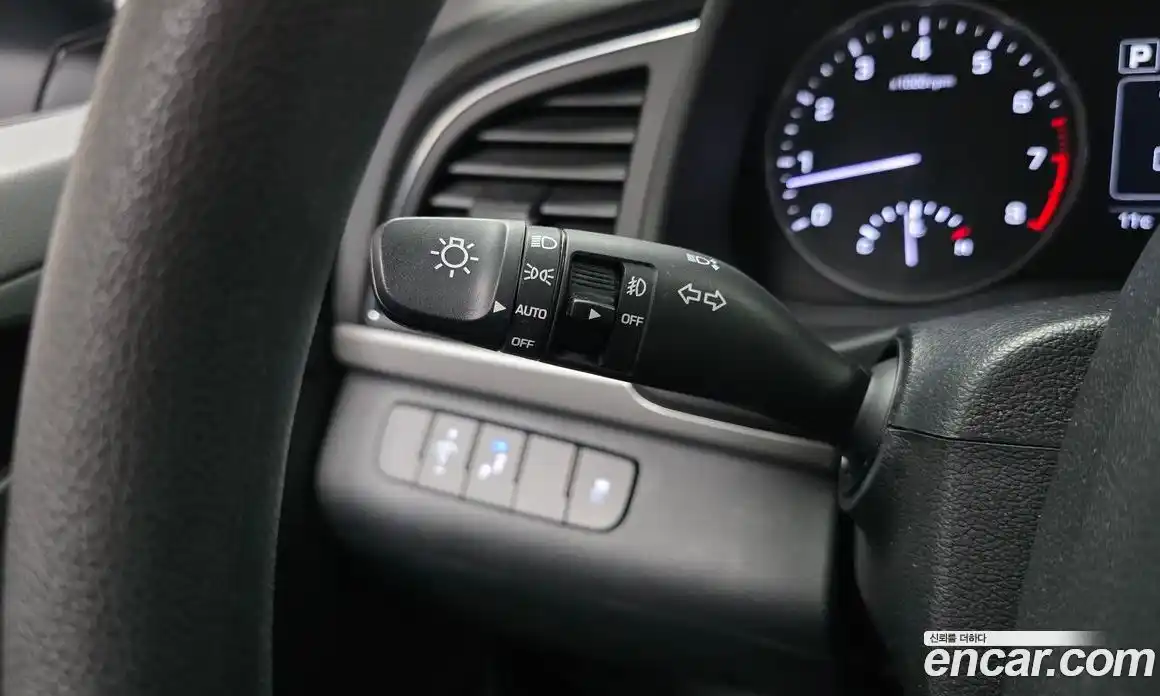 Hyundai Avante 2017 1.6 Автомат в Москве № 714295, фото 18