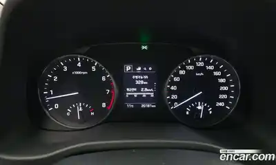 Hyundai Avante 2017 1.6 Автомат в Москве № 714295, миниатюра 8