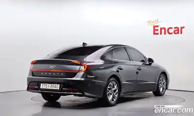 Hyundai Sonata 2023 2.0 Автомат в Москве № 714298, миниатюра 2