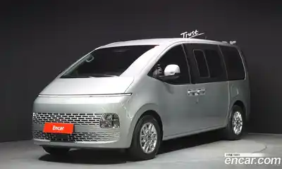 Hyundai Staria, 2025