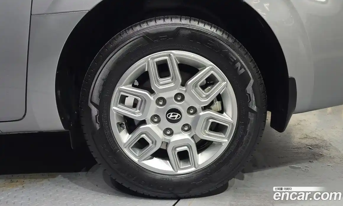 Hyundai Staria 2025 1.6 Автомат в Москве № 714754, фото 5