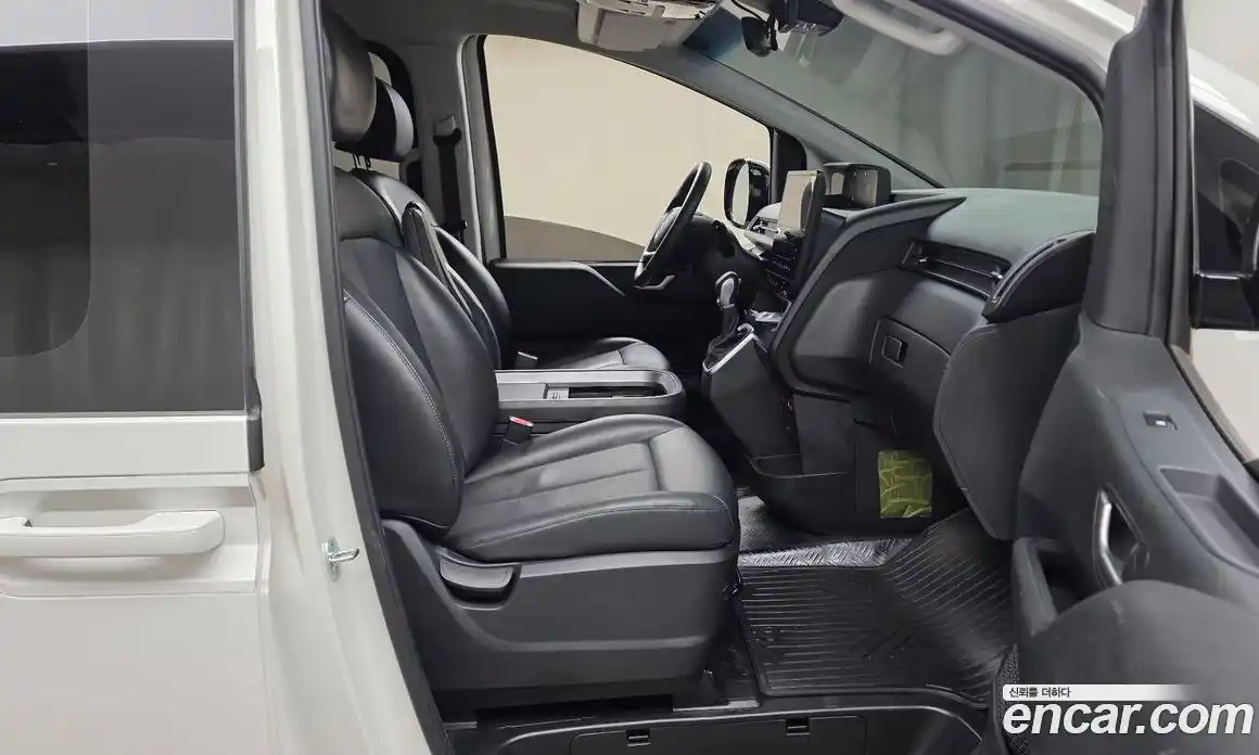 Hyundai Staria 2023 2.2 Автомат в Москве № 715073, фото 11