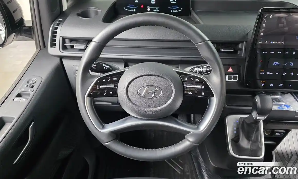 Hyundai Staria 2023 2.2 Автомат в Москве № 715073, фото 13