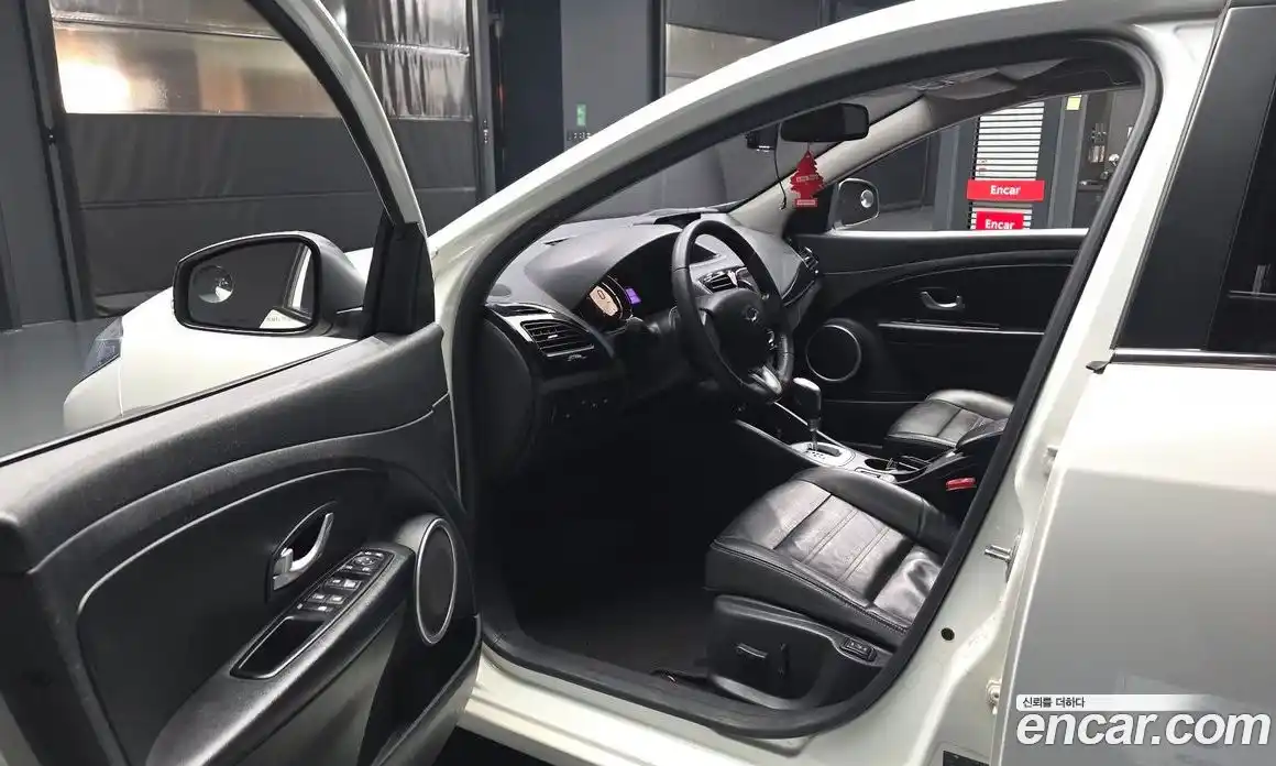 Renault SM3 2016 1.6 Автомат в Москве № 715170, фото 10